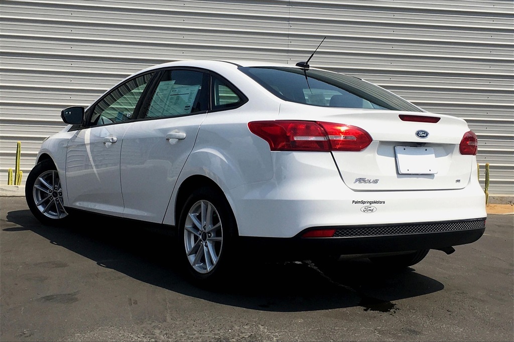 Certified Pre-Owned 2017 Ford Focus SE FWD 4D Sedan