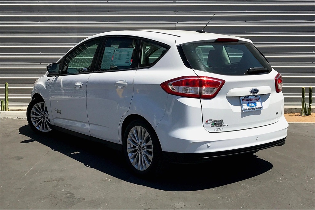 Certified Pre-Owned 2017 Ford C-Max Energi SE FWD 4D Hatchback