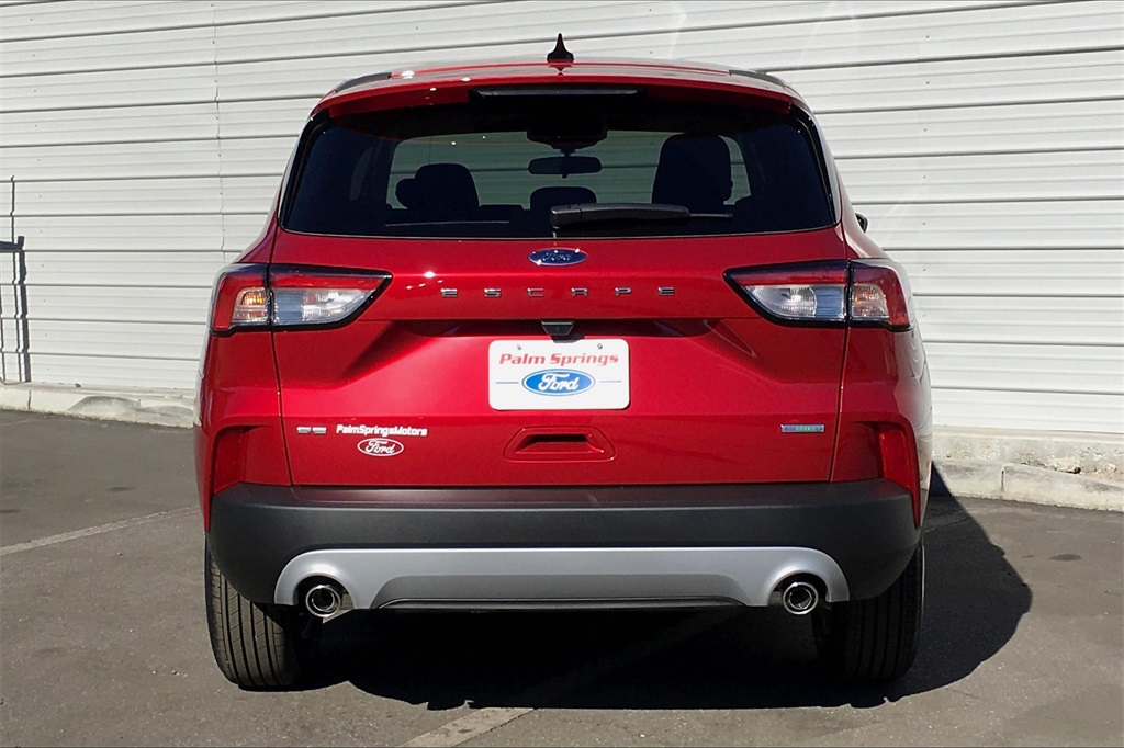 Pre-Owned 2020 Ford Escape SE FWD 4D Sport Utility