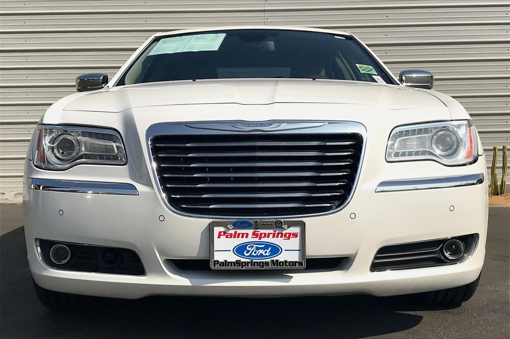 Pre-Owned 2011 Chrysler 300C Base RWD 4D Sedan