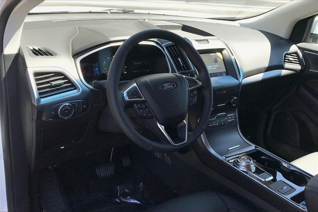 New 2020 Ford Edge SEL FWD 4D Sport Utility