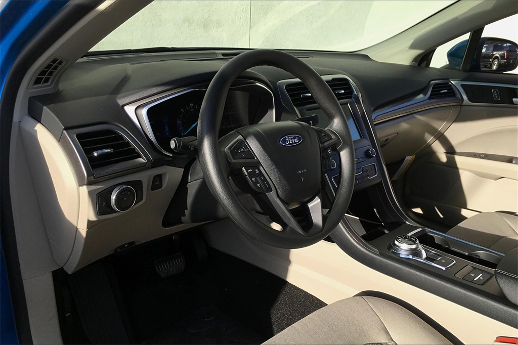 New 2020 Ford Fusion Hybrid SE FWD 4D Sedan