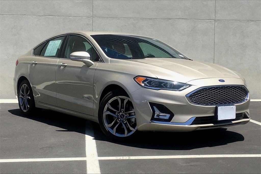 Certified Pre Owned 2019 Ford Fusion Hybrid Titanium Fwd 4d Sedan